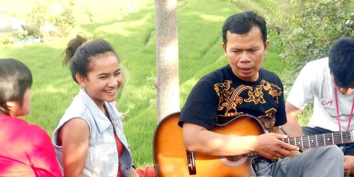 Wisata dan Buka Bersama Siswa Paket C Juli 2013